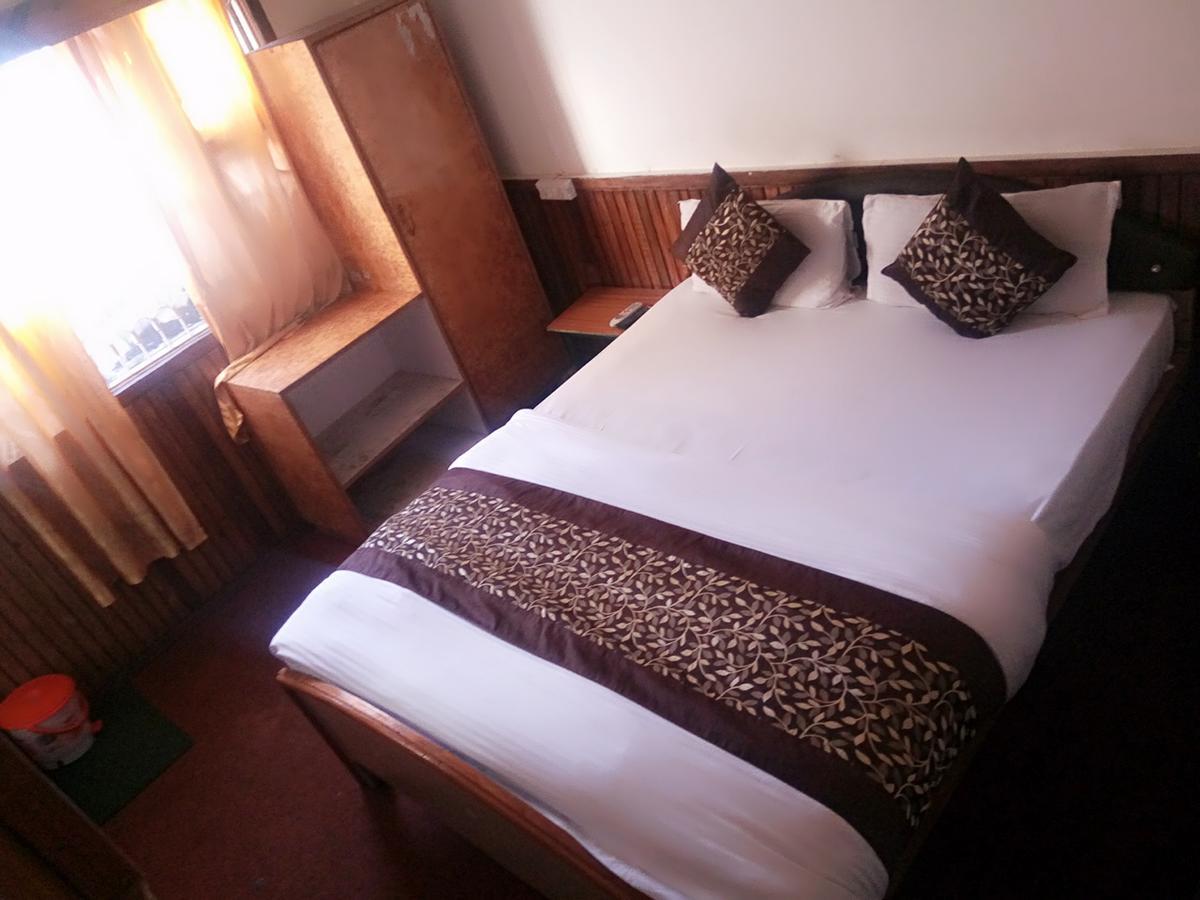 Goroomgo Luxury Stay Mall Road Nainital Ngoại thất bức ảnh